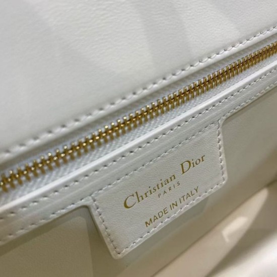 Replica Borsa Caro piccola Christian Dior in pelle di vitello Cannage bianca
