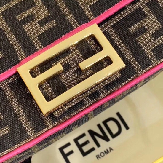 Replica Borsa Fendi Mini Baguette In Tessuto FF Con Finiture Fucsia