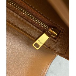 Replica Borsa Celine Teen Triomphe in pelle di vitello lucida caffè