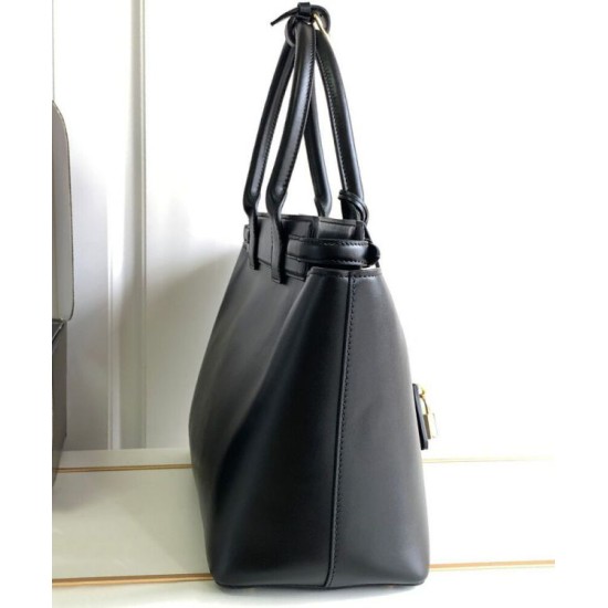 Replica Borsa Celine Conti in morbida pelle di vitello nera Replica Borsa Celine Conti in morbida pelle di vitello nera