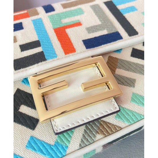 Replica Borsa Fendi Baguette 8BR600 Crema