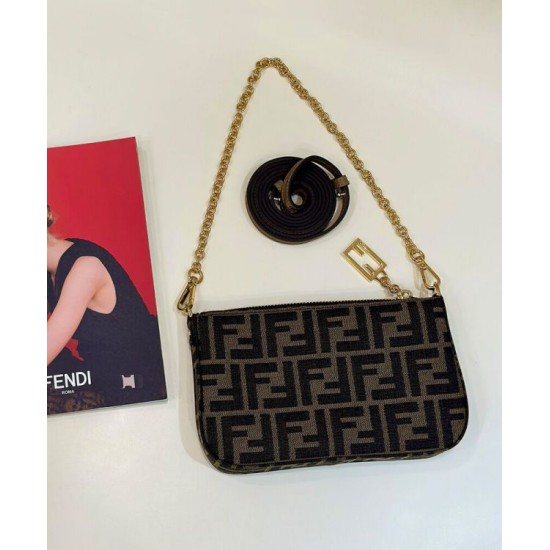 Replica Fendi Baguette Pouch 8BS073 Borsa Caffè