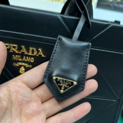 Replica Prada Borsa Prada Symbole piccola in pelle con impunture 1BA379 Nera