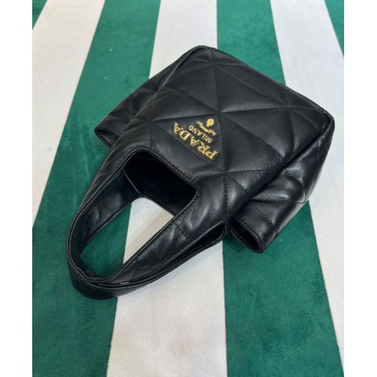 Replica Borsa tote Prada piccola in pelle nappa con impunture 1BG451 nera Replica Borsa tote Prada piccola in pelle nappa con impunture 1BG451 nera