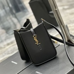 Replica YSL Saint Laurent Le 5 A 7 Mini verticale in pelle conciata al vegetale nera
