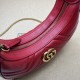 Replica Mini borsa a forma di mezzaluna Gucci GG Marmont 699514 rossa