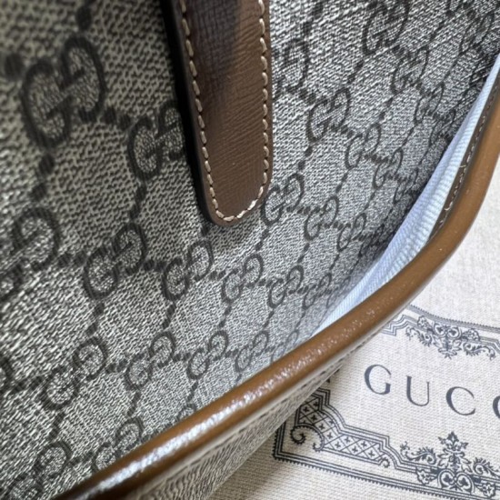 Replica Borsa messenger Gucci GG con Interlocking G 745679 Marrone Replica Borsa messenger Gucci GG con Interlocking G 745679 Marrone
