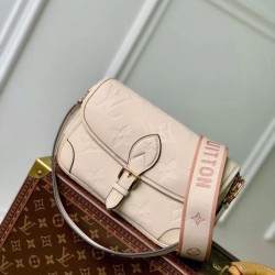 Replica Borsa Louis Vuitton Diane Monogram Empreinte M46388 Bianca