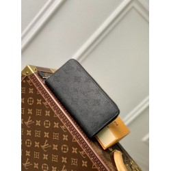 Replica Portafoglio Louis Vuitton Zippy Mahina M61867 Nero