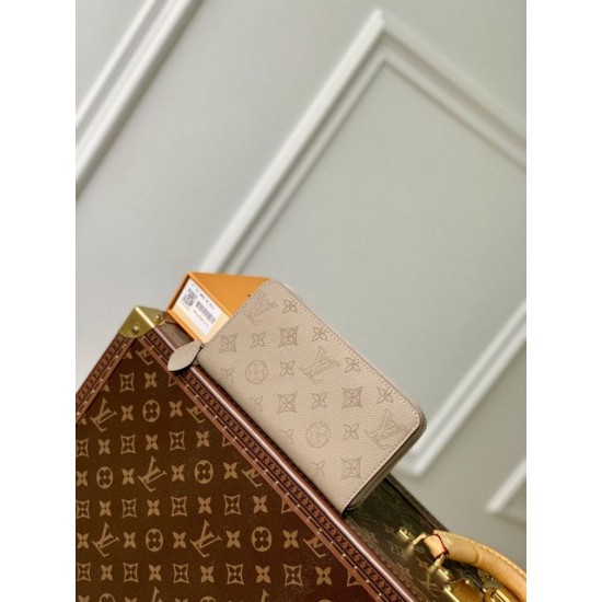Replica Portafoglio Louis Vuitton Zippy Mahina M69821 Grigio