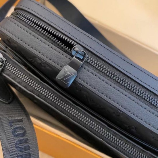 Replica Borsa da uomo Louis Vuitton Trio Messenger G65 M46602