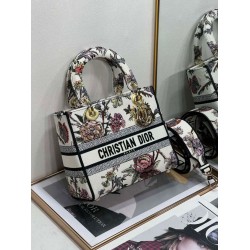 Replica Borsa Christian Dior Medium Lady D-Lite Jardin Botanique Ricamo Bianco Replica Borsa Christian Dior Medium Lady D-Lite Jardin Botanique Ricamo Bianco