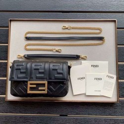 Replica Borsa con motivo FF Mini Baguette Fendi nera