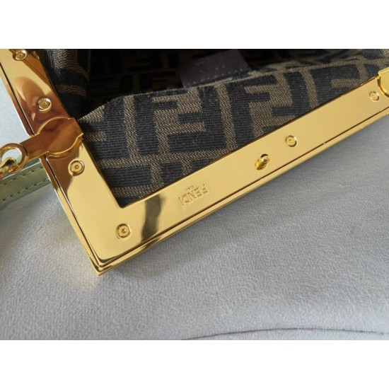 Replica Borsa piccola Fendi First verde