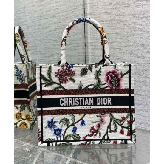 Replica Christian Dior Small Dior Book Tote Bianco Multicolor Ricamo Dior Petites Fleurs