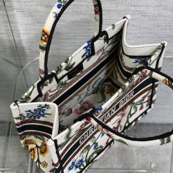 Replica Christian Dior Small Dior Book Tote Bianco Multicolor Ricamo Dior Petites Fleurs