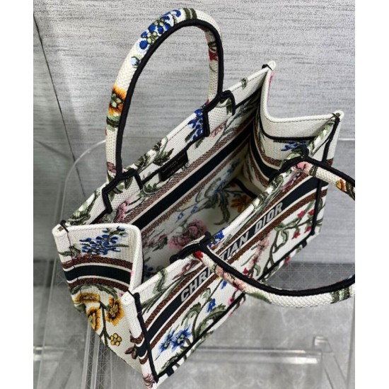 Replica Christian Dior Small Dior Book Tote Bianco Multicolor Ricamo Dior Petites Fleurs