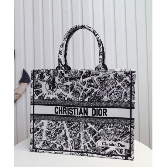 Replica Christian Dior Large Dior Book Tote Borsa con motivo Plan de Paris ricamato nera / bianca