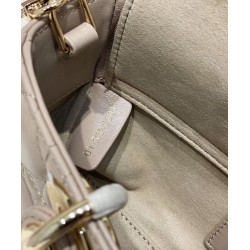 Replica Borsa Christian Dior Small Lady D-Joy Latte Patent Cannage Vitello Albicocca