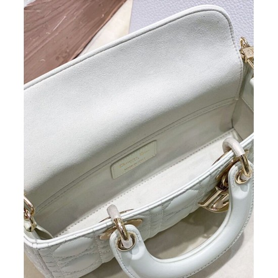 Replica Christian Dior Small Lady D-Joy Bag Latte Patent Cannage Calfskin Cream