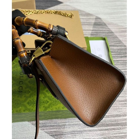 Replica Borsa a tracolla piccola Gucci Diana 735153 Caffè