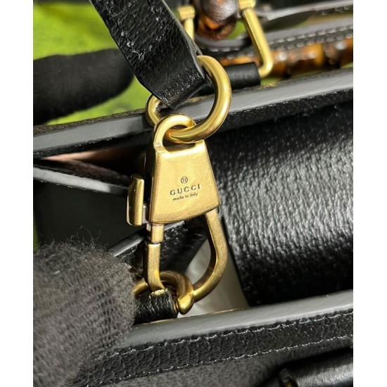 Replica Borsa a tracolla piccola Gucci Diana 735153 nera