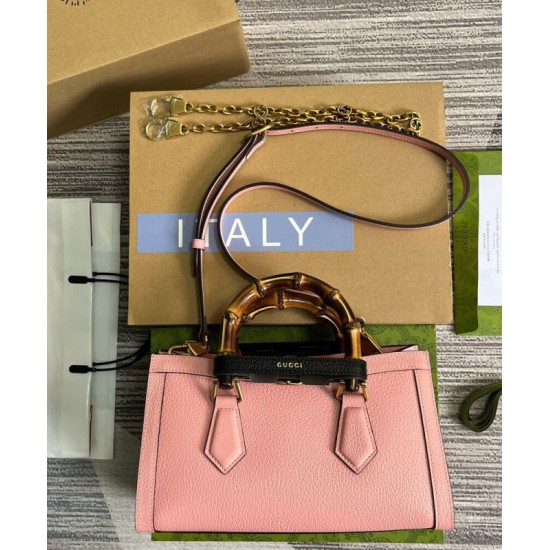Replica Borsa a tracolla piccola Gucci Diana 735153 Rosa