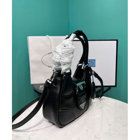 Replica Borsa Prada Moon imbottita in nappa 1BA381 nera Replica Borsa Prada Moon imbottita in nappa 1BA381 nera