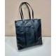 Replica Borsa tote media in pelle nappa anticata Prada 1BG587 nera