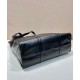 Replica Borsa tote media in pelle nappa anticata Prada 1BG587 nera