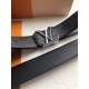 Replica Cintura Pyramide 40mm M0032T