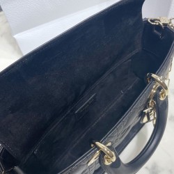 Replica Borsa Christian Dior Lady D-Joy nera