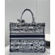 Replica Borsa a mano Christian Dior grande con libro blu scuro Replica Borsa a mano Christian Dior grande con libro blu scuro