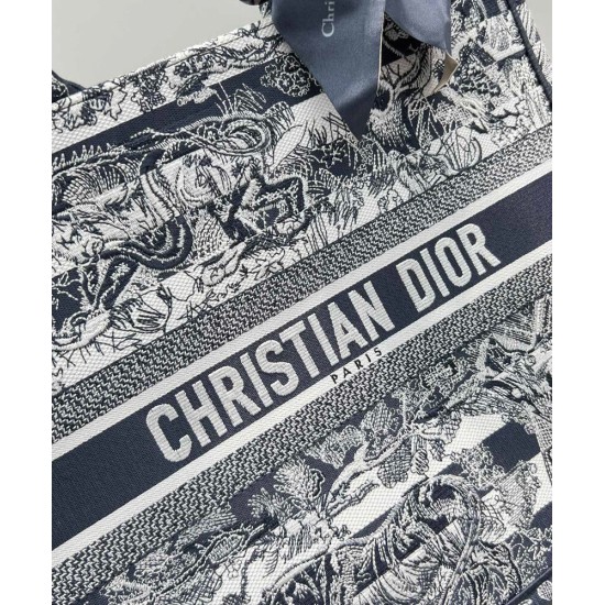 Replica Borsa a mano Christian Dior grande con libro blu scuro Replica Borsa a mano Christian Dior grande con libro blu scuro