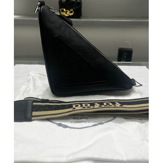 Replica Borsa Triangolo Prada Saffiano Nera