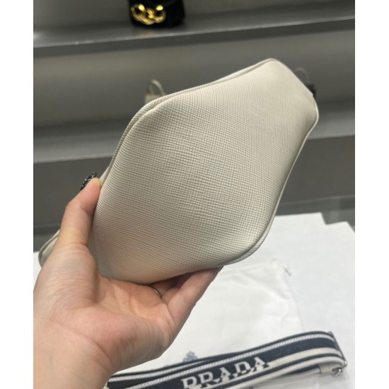 Replica Borsa Triangolo Prada Saffiano Crema