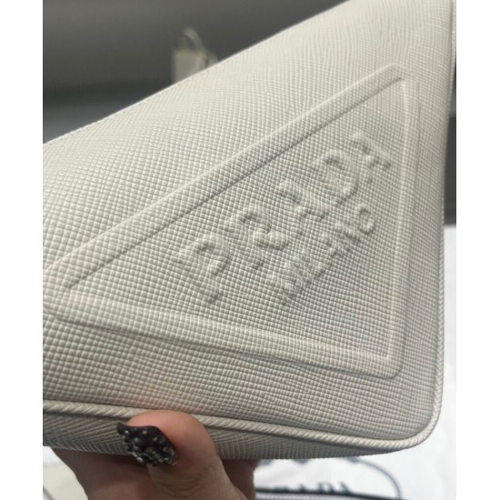 Replica Borsa Triangolo Prada Saffiano Crema