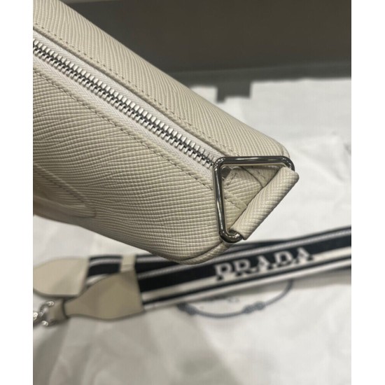 Replica Borsa Triangolo Prada Saffiano Crema