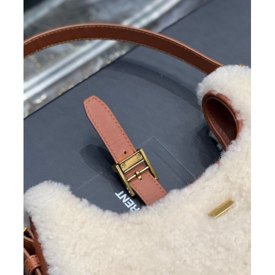 Replica Borsa Hobo YSL Saint Laurent Le Fermoir Shearling Merino 672615 Crema Replica Borsa Hobo YSL Saint Laurent Le Fermoir Shearling Merino 672615 Crema
