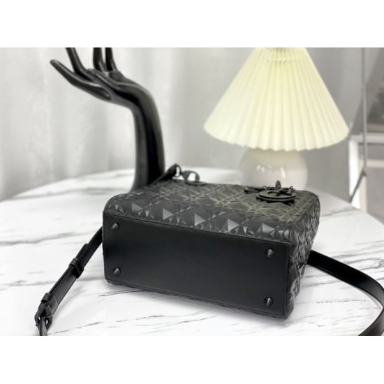 Replica Christian Dior Borsa Lady Dior My Abcdior media in pelle di vitello Cannage nera con motivo diamante Replica Christian Dior Borsa Lady Dior My Abcdior media in pelle di vitello Cannage nera con motivo diamante