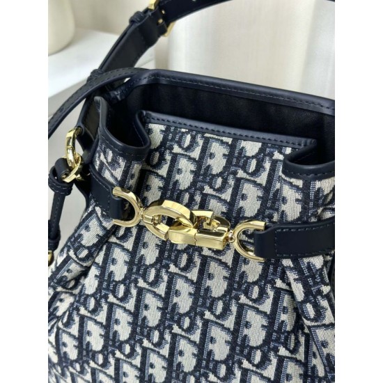 Replica Borsa Christian Dior media C'est Dior Blu Dior Oblique Jacquard