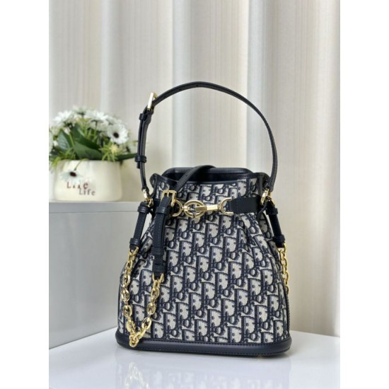 Replica Borsa Christian Dior media C'est Dior Blu Dior Oblique Jacquard