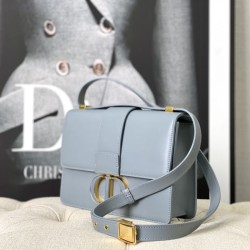 Replica Christian Dior 30 Montaigne Borsa Latte Box Pelle di vitello Azzurro
