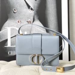 Replica Christian Dior 30 Montaigne Borsa Latte Box Pelle di vitello Azzurro