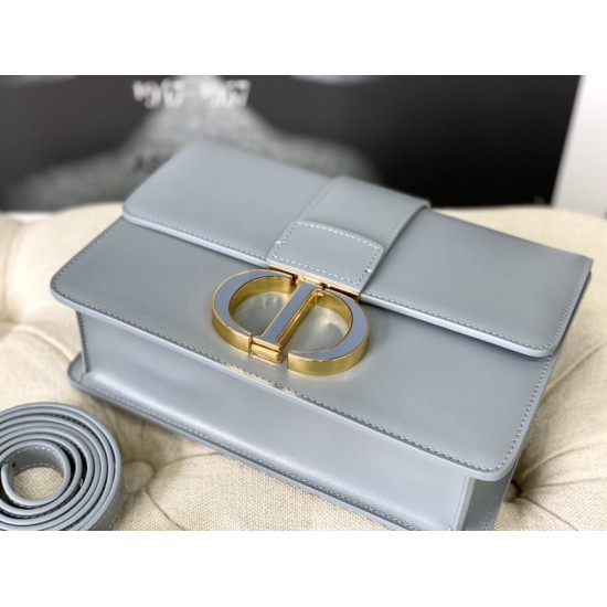 Replica Christian Dior 30 Montaigne Borsa Latte Box Pelle di vitello Azzurro