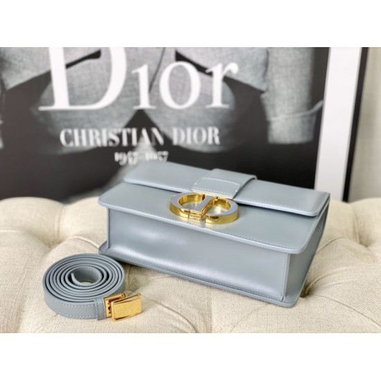 Replica Christian Dior 30 Montaigne Borsa Latte Box Pelle di vitello Azzurro