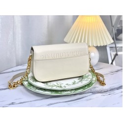 Replica Christian Dior 30 Montaigne Avenue Borsa Dusty Avorio Box Pelle di vitello Replica Christian Dior 30 Montaigne Avenue Borsa Dusty Avorio Box Pelle di vitello