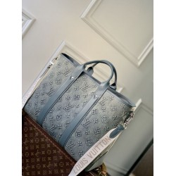 Replica Borsa tote Louis Vuitton M22537 LV Weekend NM blu denim lavato Replica Borsa tote Louis Vuitton M22537 LV Weekend NM blu denim lavato