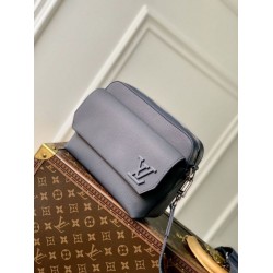 Replica Borsa Louis Vuitton Fastline Messenger LV Aerogram M22611 Blu
