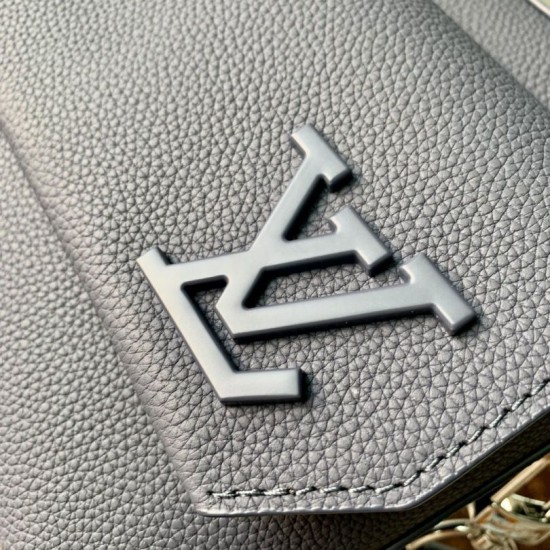 Replica Borsa Louis Vuitton Fastline Messenger LV Aerogram M22611 Blu Replica Borsa Louis Vuitton Fastline Messenger LV Aerogram M22611 Blu